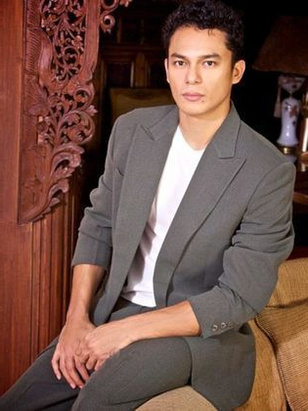 روكي سالومبايدس