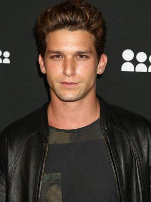 دارين كاجاسوف