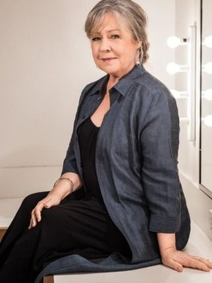 نوني هازلهرست