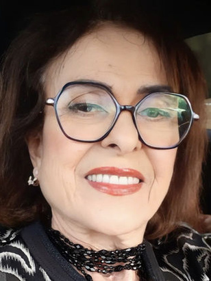 خديجة أسد