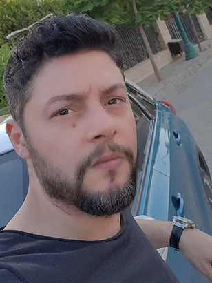 تامر يسري