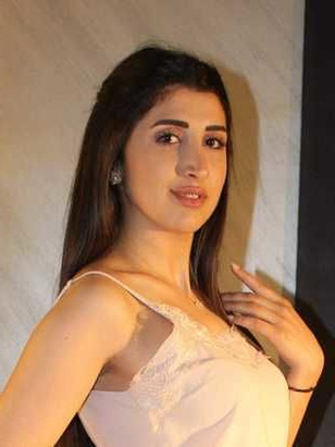 سالي فواز