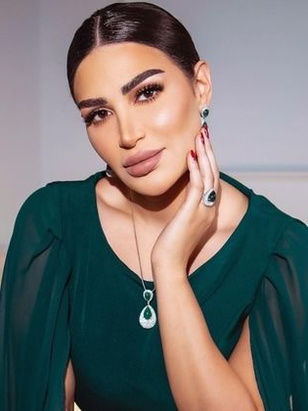 سارة نخلة