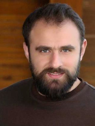عمرو أفغاني