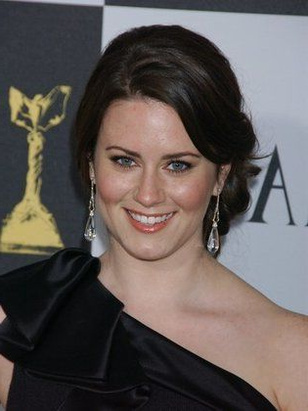 كاتي فيذرستون