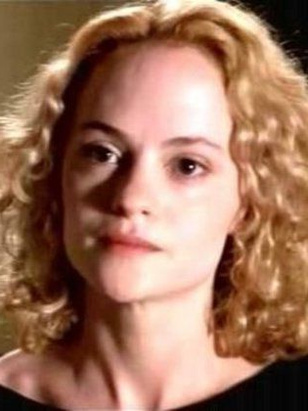 أنجيلا بيتيس