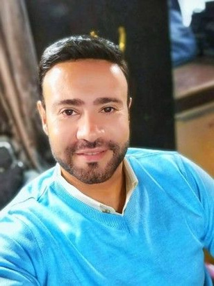 أحمد كامل