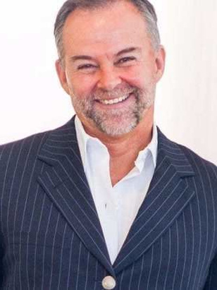 ستيفن جينينغز