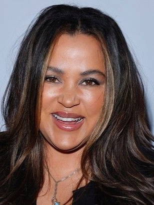 نيكول جي ليير