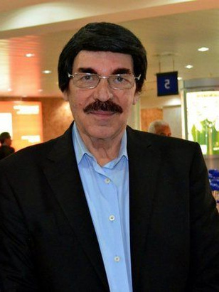 ياسر العظمة