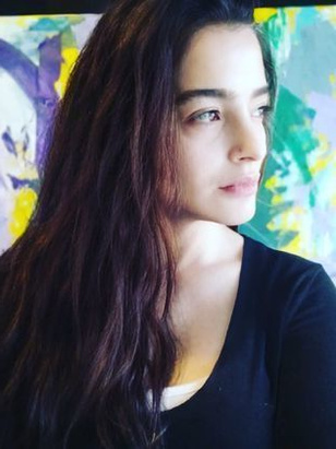 مني جايروغلو