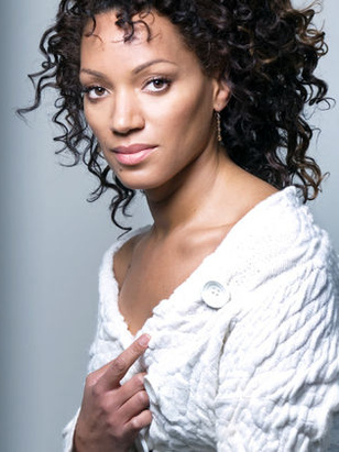 كارين هولنس