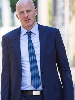 مايكل داينجرفيلد