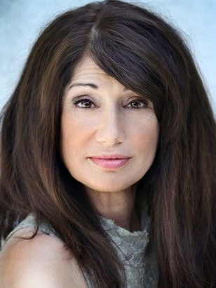 فيرونيكا أليسينو