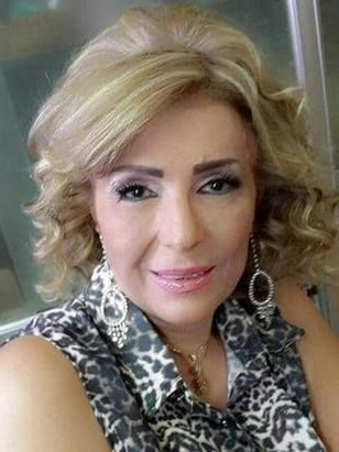 دينا خانكان