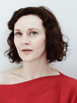 سيمون كيربي