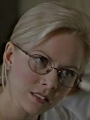 جولي كوندرا