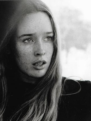 كاميل كيتون