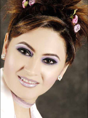 سمية الخنة
