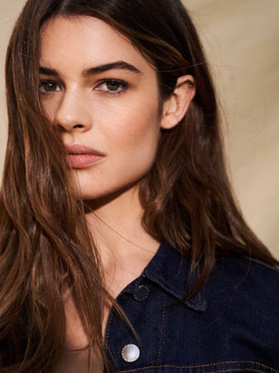 كارولين داي