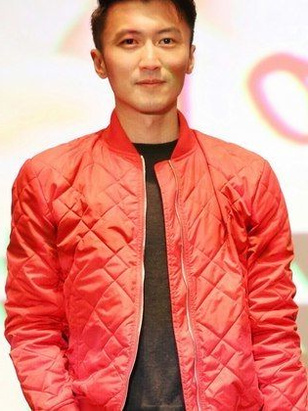 نيكولاس تسي