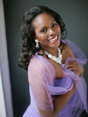 إندرا إيه توماس