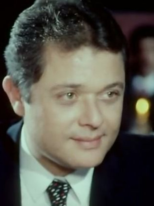 محمود عبدالعزيز