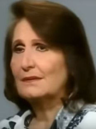 نادية رفيق