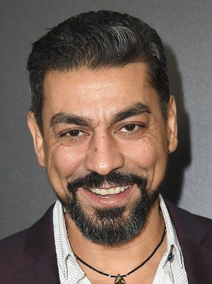 أيمن سمان
