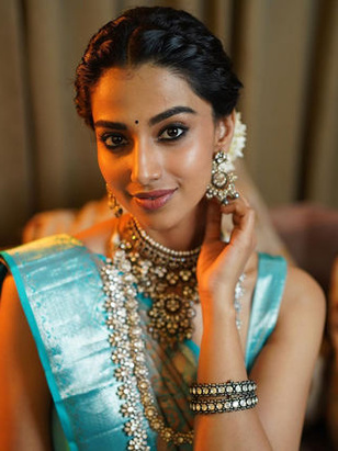 ميناكشى تشودرى