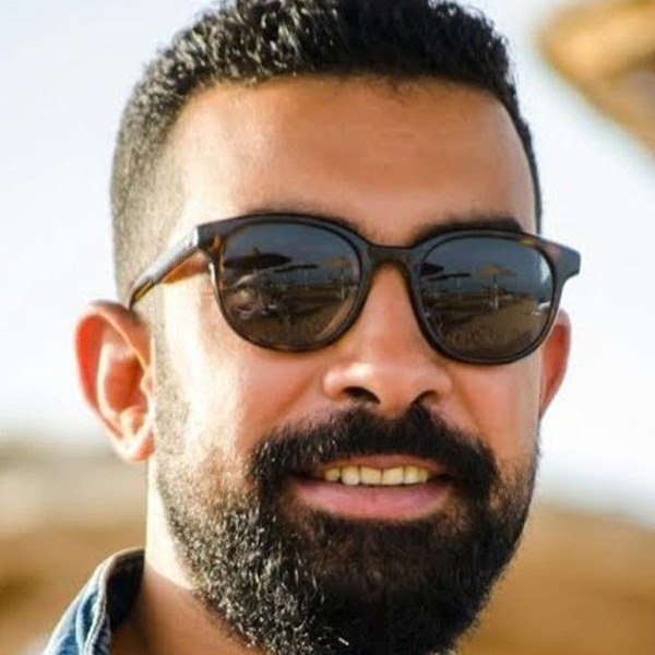 احمد أنور