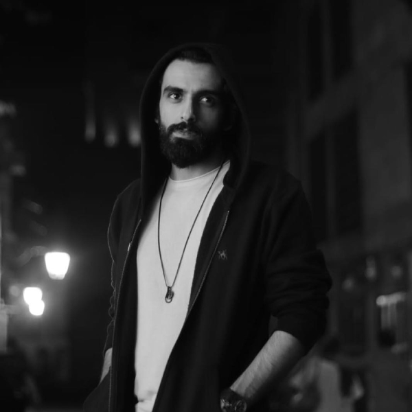 عمر الملا
