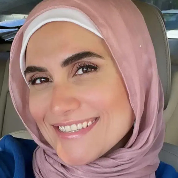 إيمان الشريف