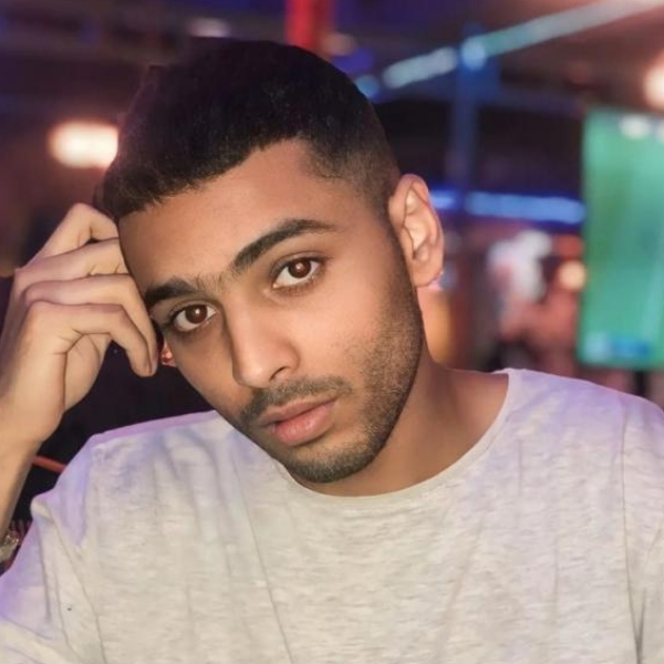 معاذ نبيل
