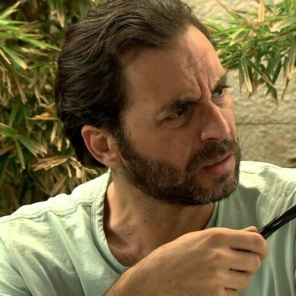 علي صطوف