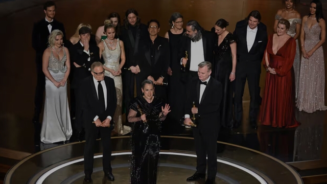 فيلم أوبنهايمر يكلل سباق الجوائز بفوزه بأكبر عدد من جوائز الأوسكار